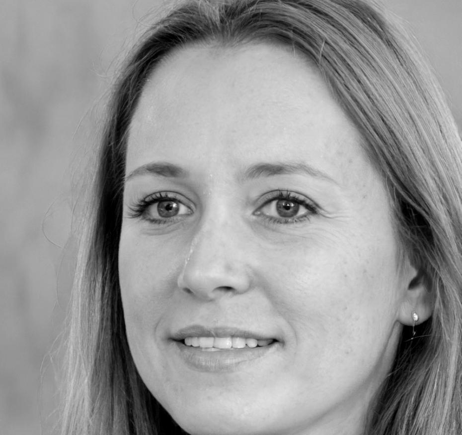 Finanzexpertin Lisa Schmidt